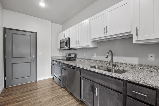 Photo - New Updated Living in Hiawatha