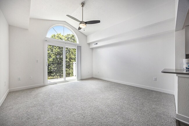 Byron Lakes Apartments