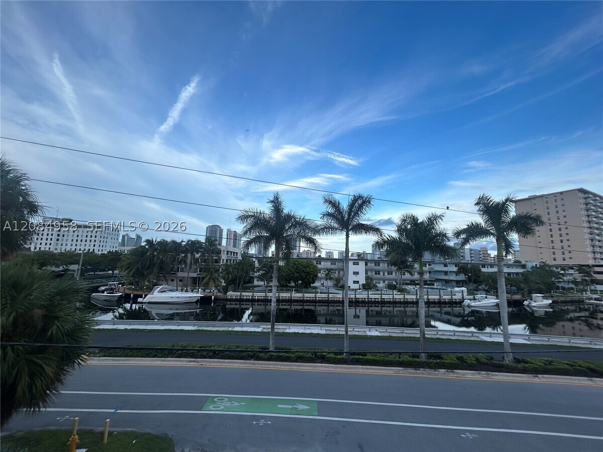 Photo - 250 Layne Blvd Unit 310