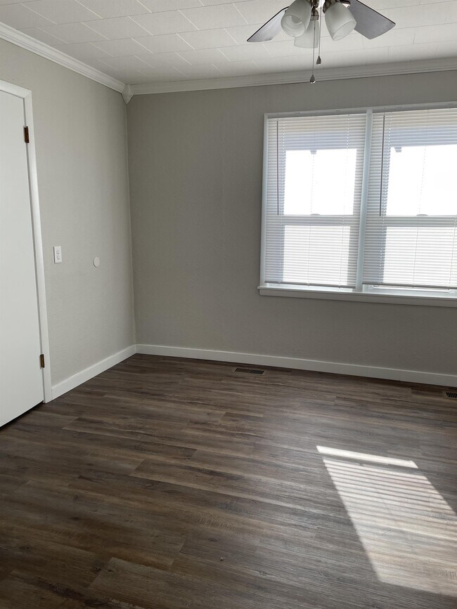 Photo - 103 C St