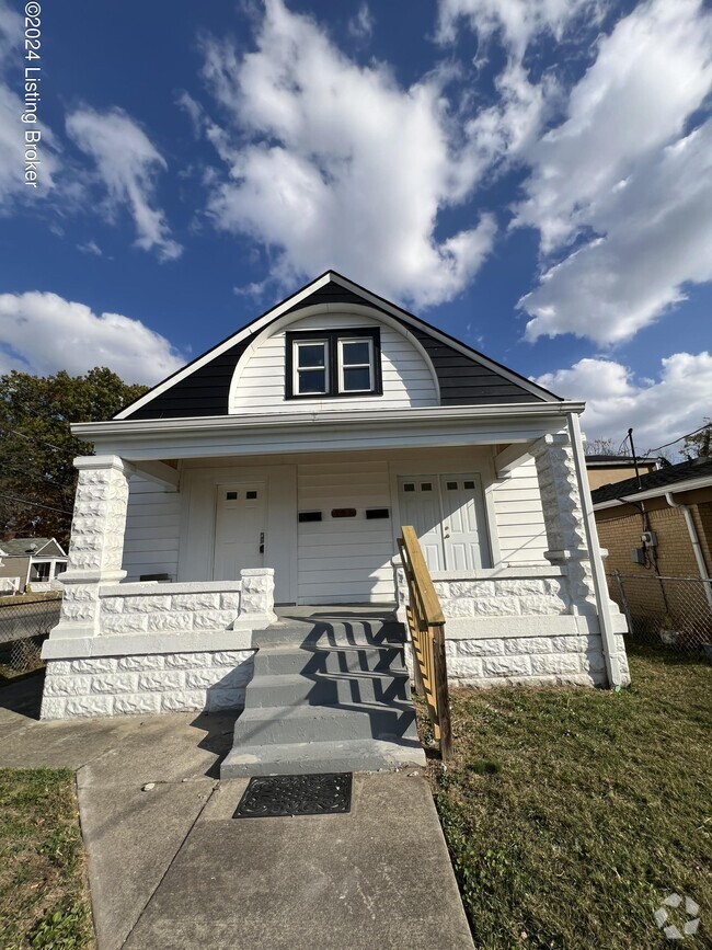 Building Photo - 901 S 32nd St Unit B Rental