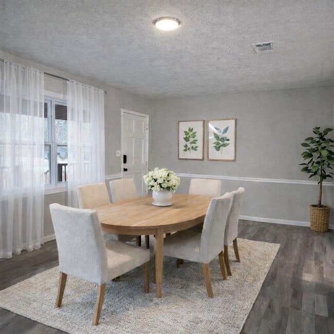 Photo - 1411 Sycamore Dr NW