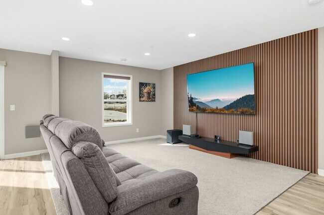 Photo - 20032 62nd Pl