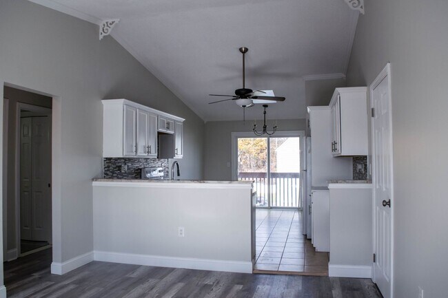 Photo - 89 Coleman St Unidad 531