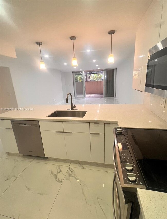 Photo - 10525 SW 112th Ave Unit 118