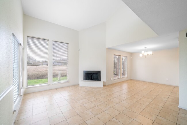 Photo - 7847 Green Lawn Dr Unidad 7847