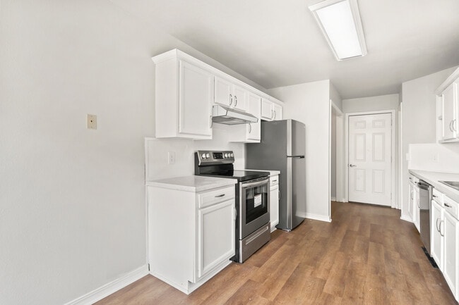 Photo - 2910 Dawn Ct