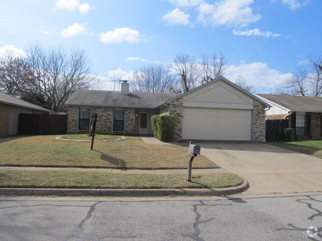 Building Photo - 6804 Blackberry Dr Rental