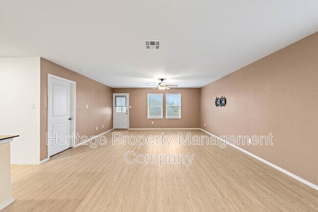Photo - 140 Wood Moss Dr
