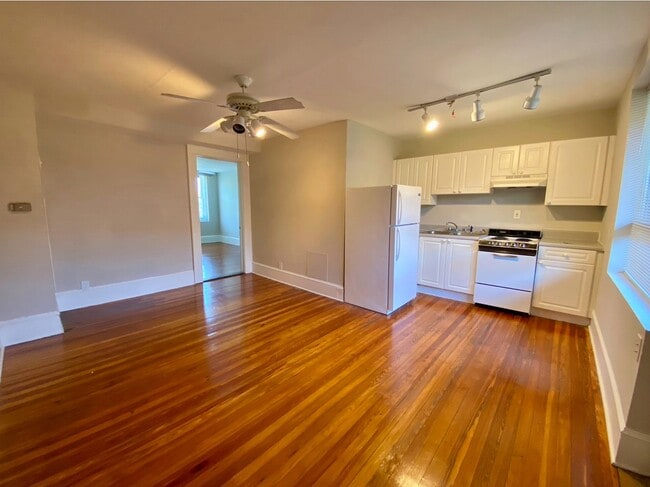 Photo - Quaint & Unique One Bedroom Apartment in Poncey-Highland Unit 963-415