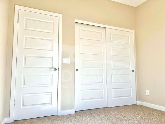 Photo - 4038 E Erie St