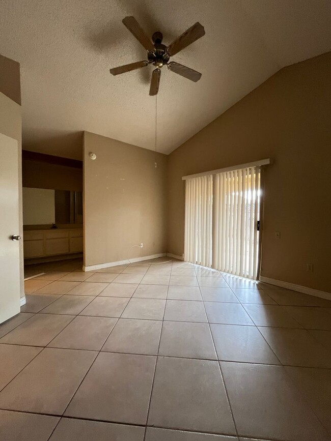 3 Bedroom Apartment For Rent Victorville