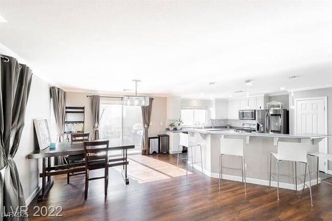 Photo - 9761 Splendor Sky Ave