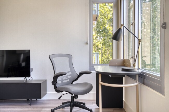 Photo - 2400 W El Camino Real Unit FL3-ID2097