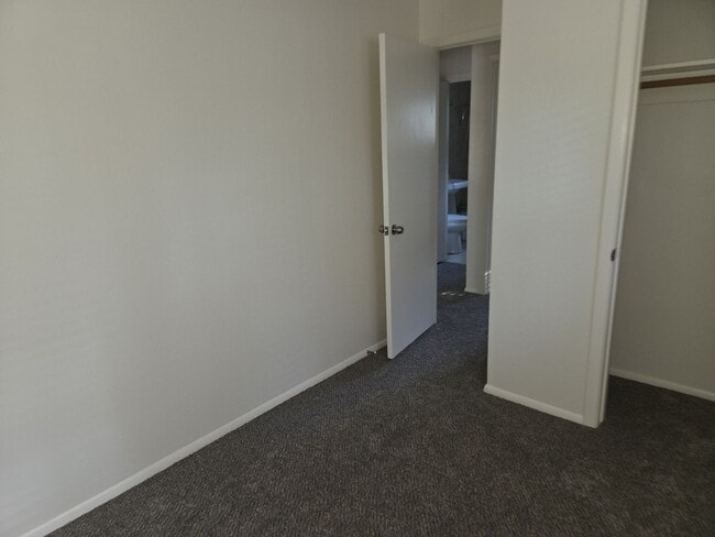 Building Photo - LO808-Sarver Unit 4 Rental