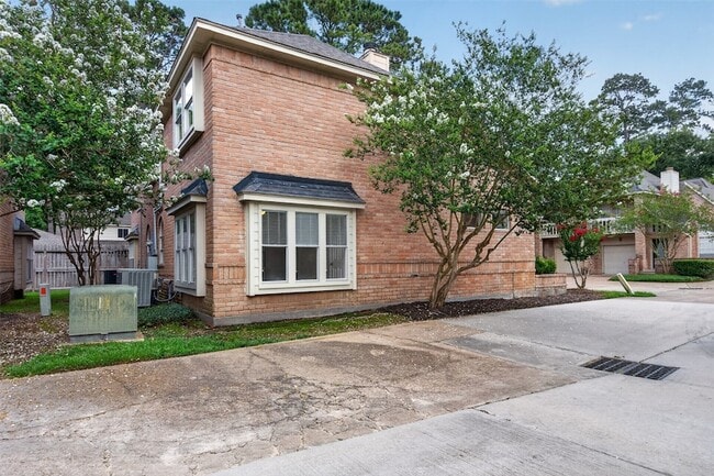 Photo - 5515 Strack Rd Unidad 135