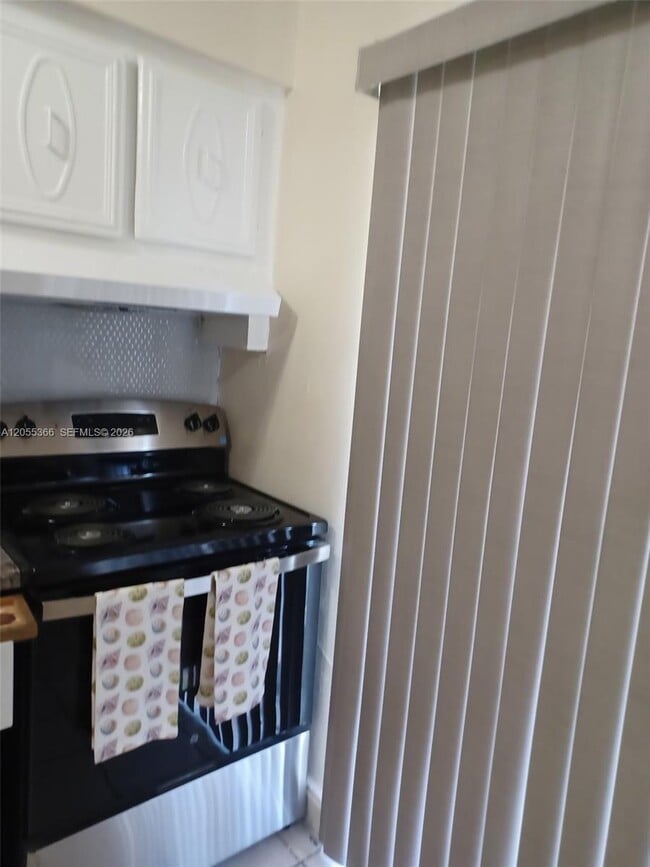 Photo - 234 SW 14th Ave