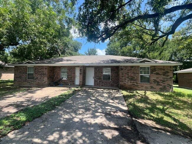 Photo - 1409 Hopi Trail Unit B