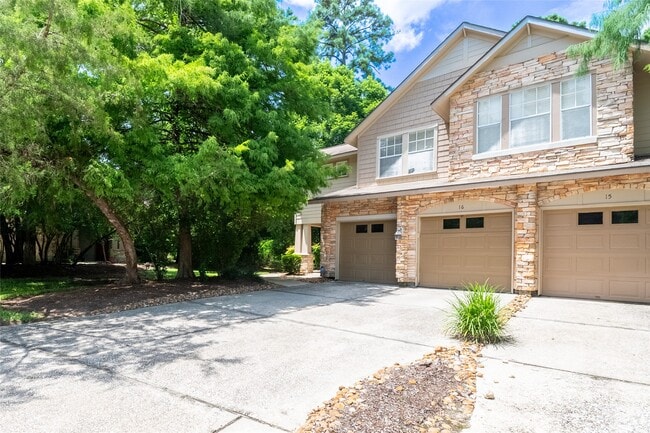 Photo - 16 Scarlet Woods Ct