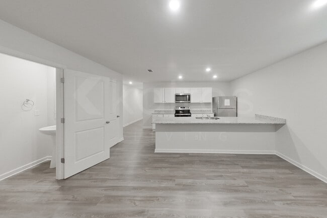 330 Ironwood Ct