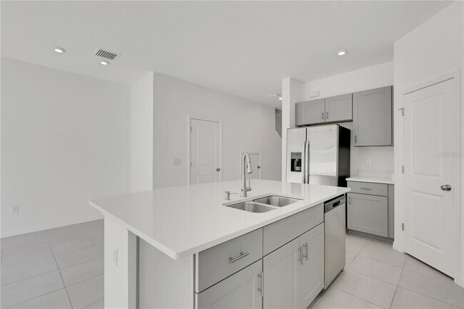 Photo - 6313 Willowside St