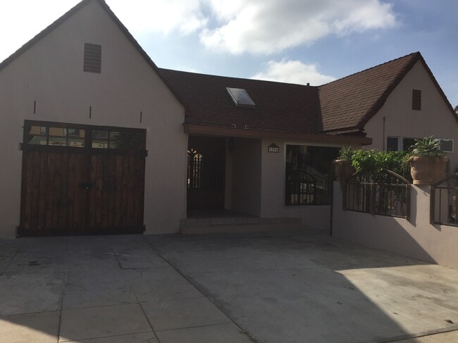 Building Photo - 1336 S Mansfield Ave Rental