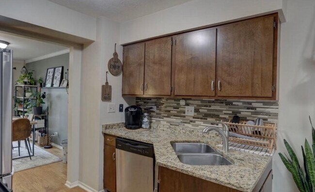 Photo - 315 Shadowbend Dr