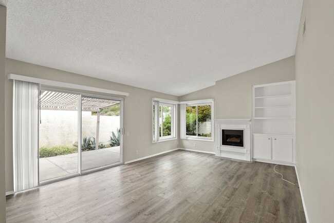 Photo - Beautiful Single-Level Detached Home in Villa Pacifica For Lease