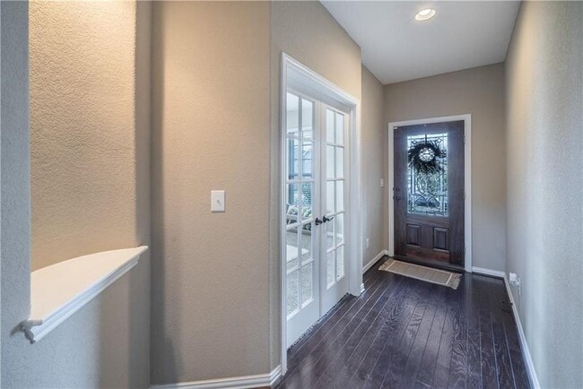 Photo - 273 Everglade Dr