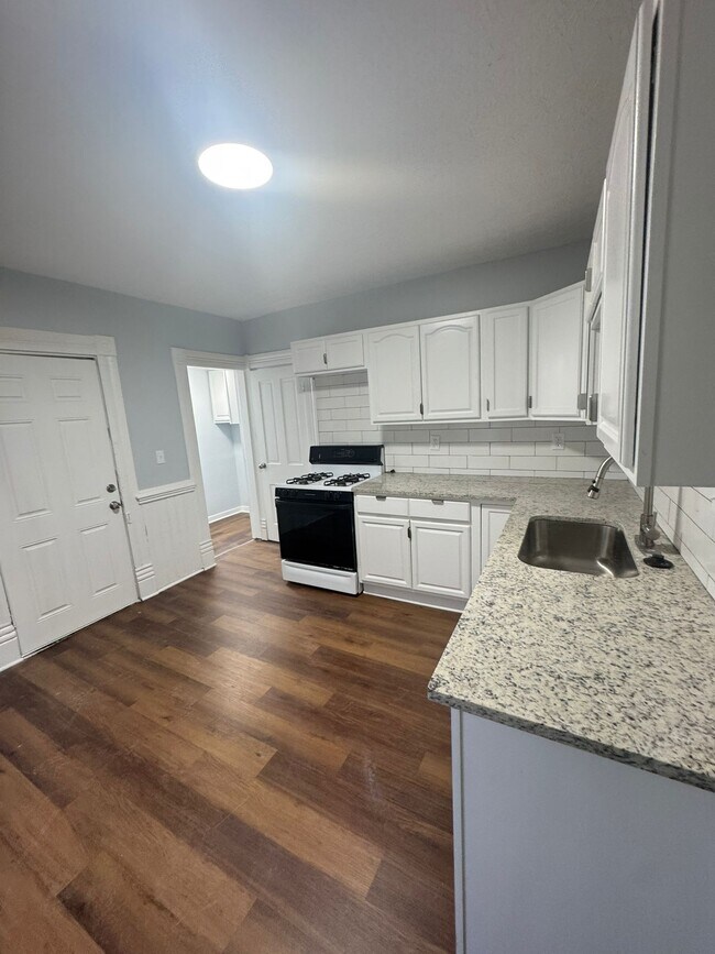 Photo - 71 S Wheatland Ave