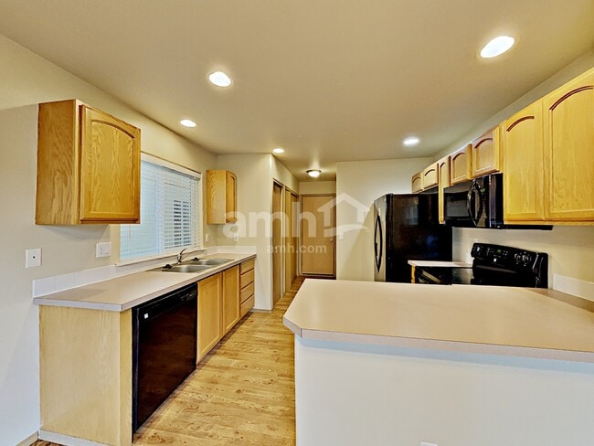 Photo - 16010 89th Ave E