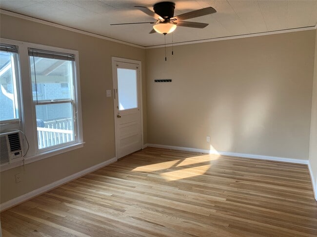 Photo - 307 Avondale St Unit 1.5