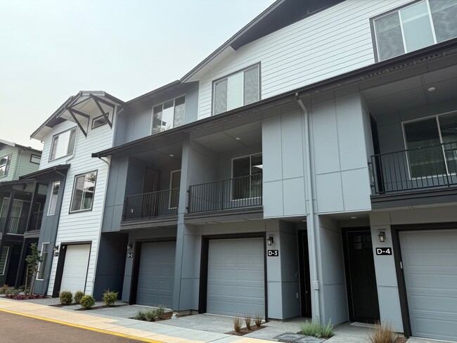 Building Photo - Brand New 2 bed/2.5 bath with 2-car garage... Rental