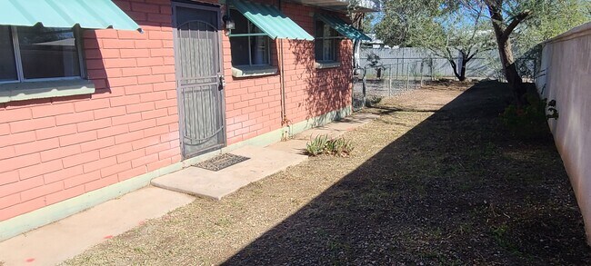 Photo - 244 N Westmoreland Ave Unit 244