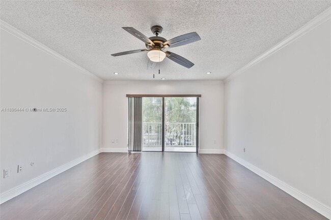 Photo - 9301 SW 92nd Ave Unit 304B