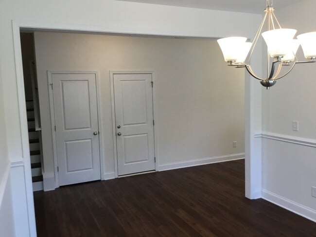 Photo - 206 Southfork Ln