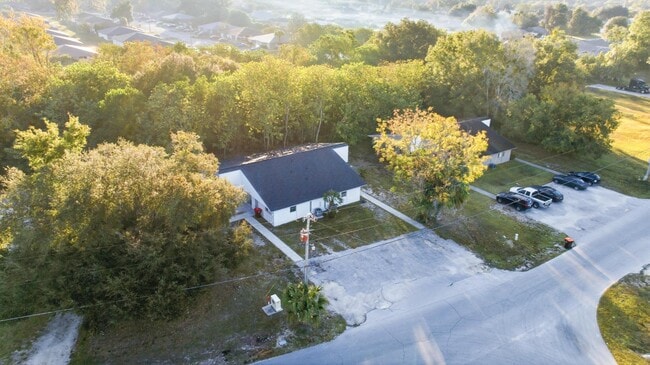 Photo - 2931 SE 52nd Ave