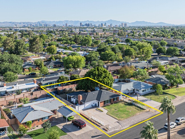 Photo - 1909 E Bethany Home Rd