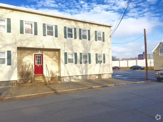 Building Photo - 25 Walker St Unit 1E Rental