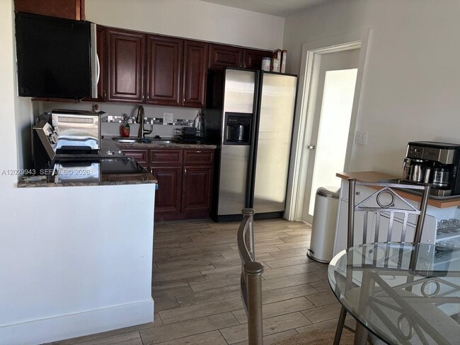 Photo - 1531 NE 15th Ave