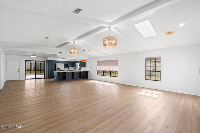 Photo - 224 E Lakeshore Dr