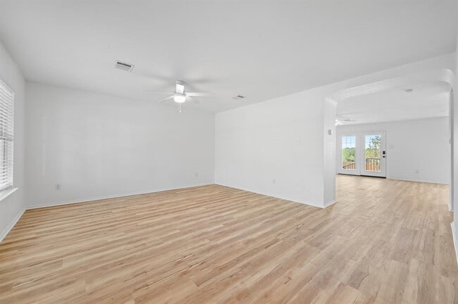 Photo - 2412 Regal Park Ln
