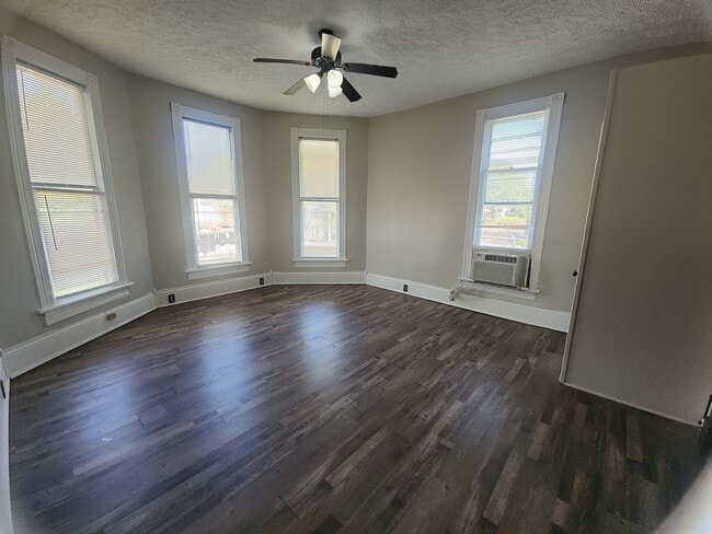 Photo - 402 N Highland Ave Unidad B