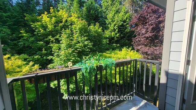Photo - 11109 NE 124th Ln Unit #B208