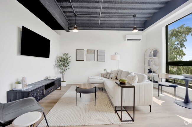 Building Photo - 1802 W Berenice Ave Rental