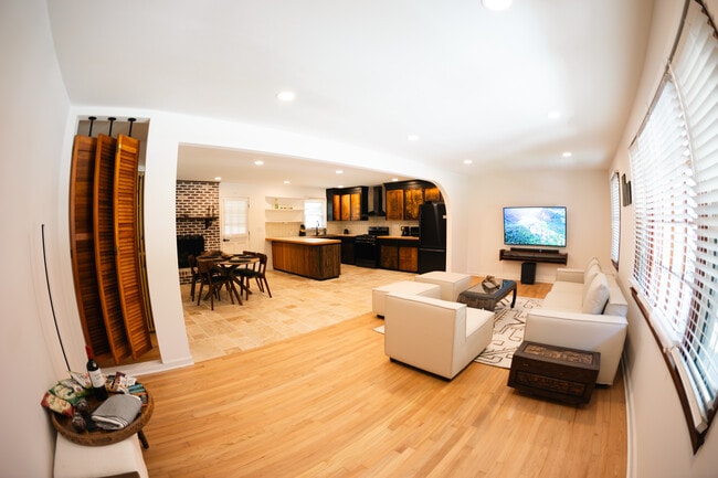 Photo - 1585 Secessionville Rd