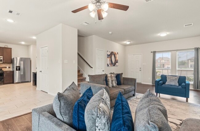 Photo - 3023 Narrow Stream Way