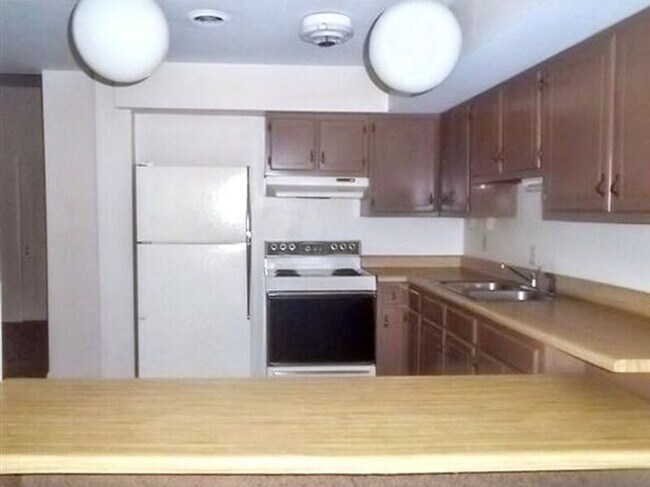 Photo - 308 Patriot Ln Unidad K