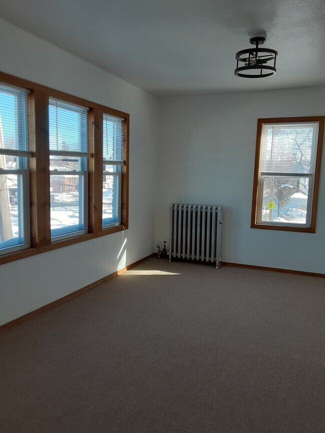 83 Main St Apartments Westfield, MA