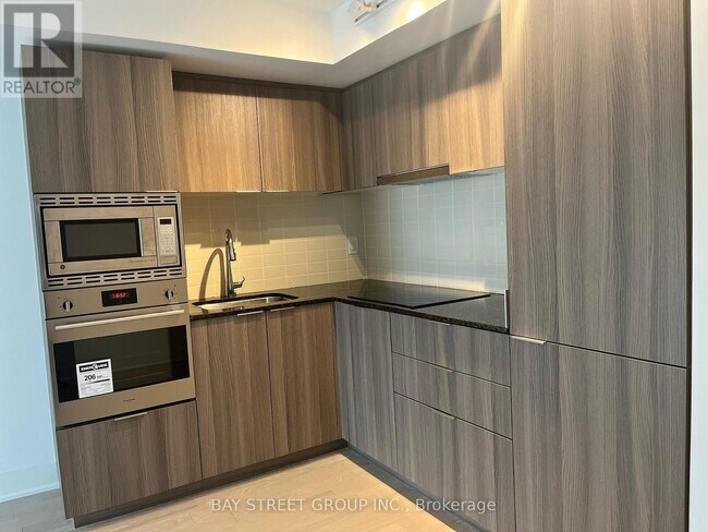 Photo - 955 Bay St. Unit 2418